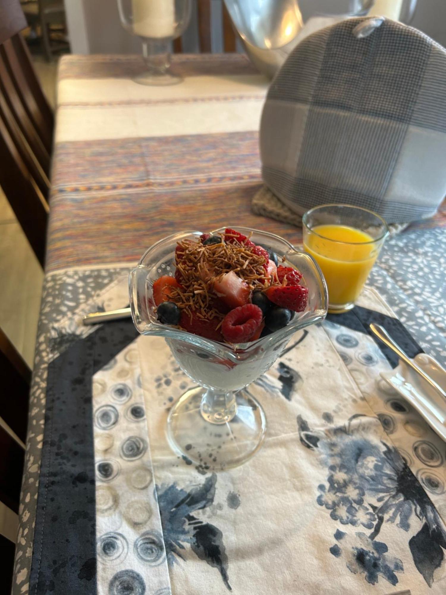 Berkie'S Bed & Breakfast Port Alberni Bagian luar foto